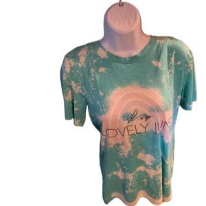 Shop Lovely June T-shirt 🩵